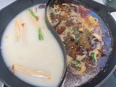 -新辣道鱼火锅(龙旗广场店)