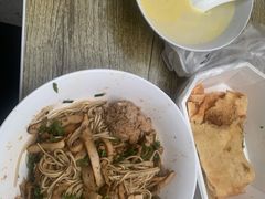 青椒干子肉丝干拌面-高邮面馆(明瓦廊店)