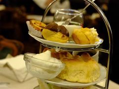 -Majestic Café