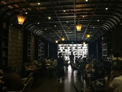 -钟书阁(松江泰晤士小镇店)