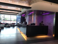 -桔子酒店(上海西藏北路地铁站店)