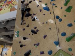 -ROCKPLUS攀岩馆(环宇城店)