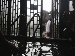 -裕龙汤泉