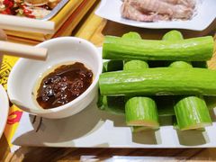 荷兰乳瓜沾酱-虾宝贝胶东海鲜·渔家菜(小西天店)