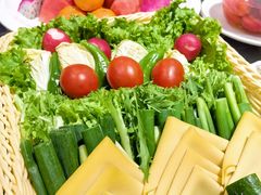 -白鹿苑蒙餐(鄂温克宾馆店)