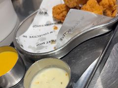 -W COLLECTIVE  DESSERT SHOP