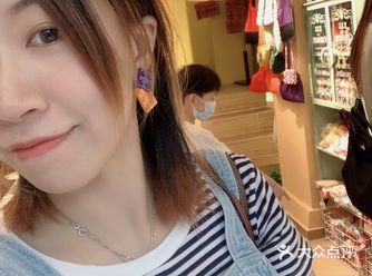 眼睛… 我是一個喜歡收藏 眼睛裝飾品的愛好者！