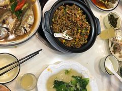 -鑫悦楼煎蟹·16年海鲜大排档