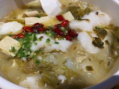 -渝是乎酸菜鱼(龙旗购物中心店)