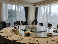 -双子楼大酒店(城开国际写字楼店)