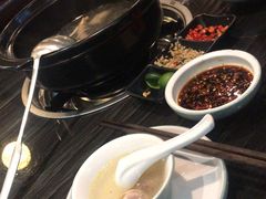 -东椰·海南椰子鸡火锅(朝阳门店)