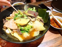 -万记麻辣烫国展总店