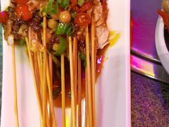 -路边边地标烧烤·川菜·小龙虾·音乐酒馆(良乡长虹店)