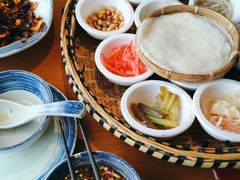 -包整·丝娃娃(一览甲秀楼风景店)