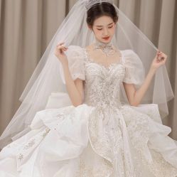 点击看大图 -挪娅婚纱摄影皇家会所