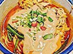 -华府九号海鲜烧烤大排档(龙域店)