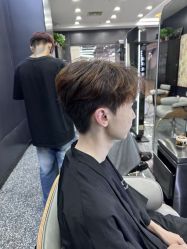 -藤野造型·烫·染发型设计店