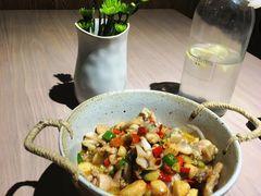 口味牛蛙-boundaries籬苑(瑞光创意工厂-贰号院店)