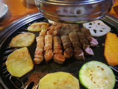 厚切五花肉-唯成•韩国炭火烤肉 유성고기