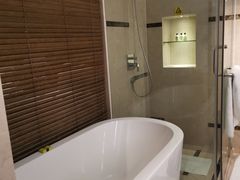 -青岛海尔洲际酒店