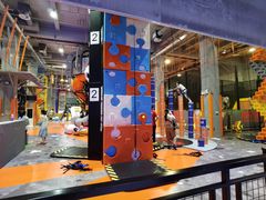 -嗨翻Hi-Fun竞技主题乐园·蹦床亲子生日轰趴(国光1937店)