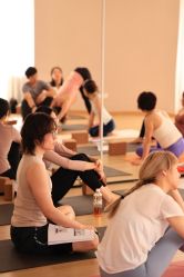 -酉嘉瑜伽YO+YOGA