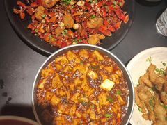 -麻六记(凤凰汇店)