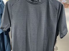 -迪桑特DESCENTE(青岛山东路万象城店)