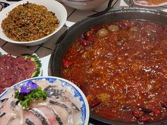 -旧街市鲜货老火锅(大光路店)