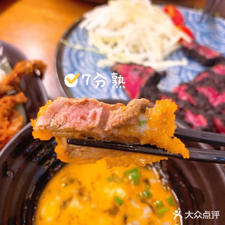 魔都约会首选地｜平价新潮又好吃的火山石料理