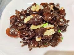 鲜桃仁炒木耳-马凯餐厅(长椿街店)