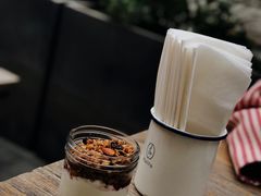麦片酸奶-RAC BAR(安福路店)