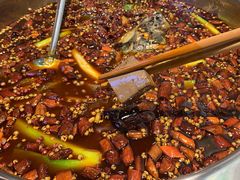 -鸿顺老铁锅美蛙鱼府(解放碑店)