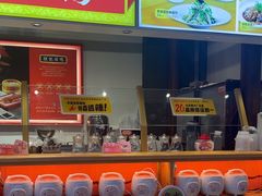 -阿瓦山寨·湘菜现炒·剁椒鱼头王(咸阳总店)