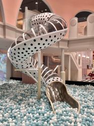 -奈尔宝·儿童乐园·亲子餐厅(鄞州万达店)