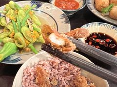 -Cuc Gach Quan Restaurant