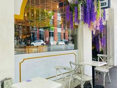 -FLOVIE FLORIST CAFE