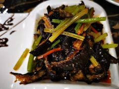 -乡村馕坑肉·烧烤·新疆菜·本地人更爱吃(阿勒泰首店)