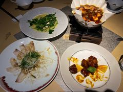 -穹六人间 people 6(岳阳路店)