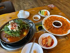 -喇喇排骨火锅·传统韩式脊骨汤(望京西园总店)