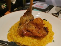 -港丽餐厅(高德置地店)