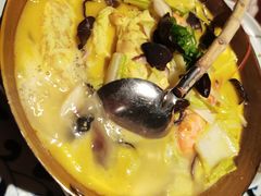 金汤杭三鲜-绿茶餐厅(领展购物广场·中关村店)