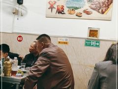 大堂-内蒙古海拉尔烤羊腿·烤全羊·烧烤