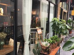 -泉乐坊步行街(烟酒特产平价超市店)