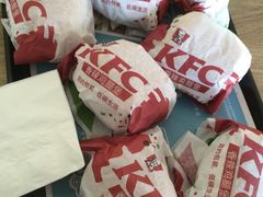 香辣鸡腿堡-肯德基(东直门来福士店)