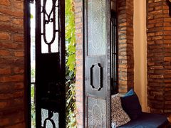 -西关84·History·Art·Cafe