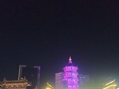 -绳金塔