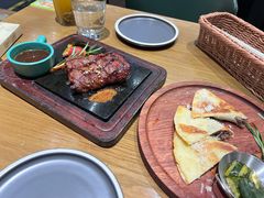 -西语炭烧牛排·西厨(石龙店)