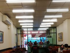 大堂-尊品原汁牛肉面