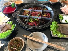 -疯狂的筷子老灶九宫格火锅